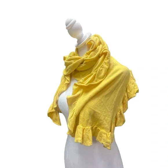 GAP. Angora Blend Scarf. Yellow. Soft and lovely. Dimensions: 41 x 11 inches - Picture 3 of 7